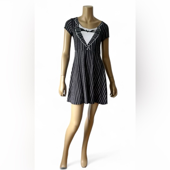 Disney The Nightmare Before Christmas Jack Skellington Dress PRICE FIRM🔥 - Picture 1 of 9